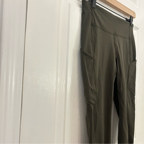 Lululemon Dark Olive Speed Up Crop 21” Medium Rise Athletic Workout Legging - Picture 4 of 15